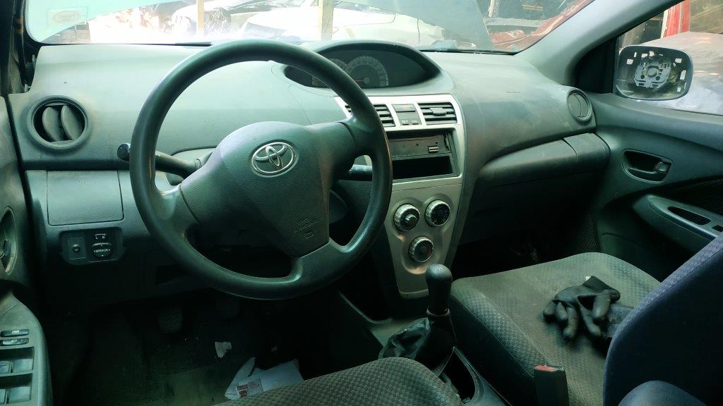 Toyota YARIS 2008 - 1 REPUESTO USADO/USADA EN DESARME